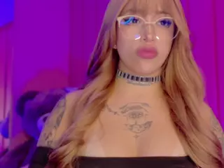 KaoriAnya1's Live Sex Cam Show