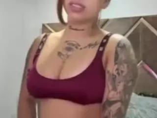 KaoriAnya1's Live Sex Cam Show