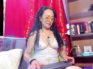 staacy37's Live Sex Cam Show