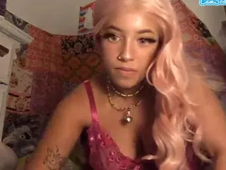edenlamora's Live Sex Cam Show