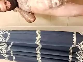 salazarrobert137's Live Sex Cam Show