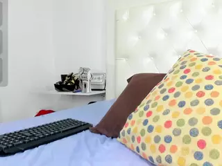 rouse-sexy-hotxx77's Live Sex Cam Show