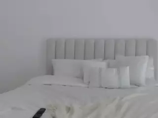 XoxP0ck3tR0cketxoX's Live Sex Cam Show
