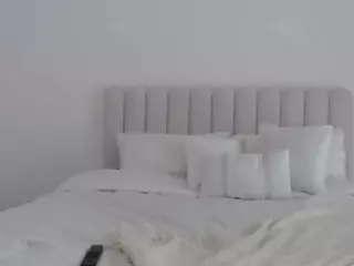 XoxP0ck3tR0cketxoX's Live Sex Cam Show