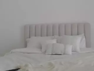 XoxP0ck3tR0cketxoX's Live Sex Cam Show
