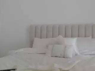 XoxP0ck3tR0cketxoX's Live Sex Cam Show