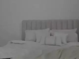 XoxP0ck3tR0cketxoX's Live Sex Cam Show