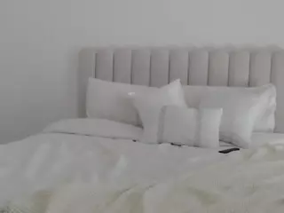 XoxP0ck3tR0cketxoX's Live Sex Cam Show