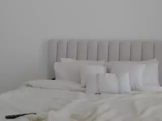 XoxP0ck3tR0cketxoX's Live Sex Cam Show