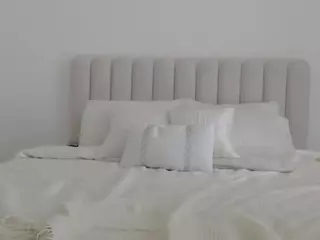 XoxP0ck3tR0cketxoX's Live Sex Cam Show