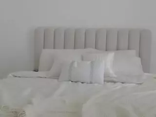XoxP0ck3tR0cketxoX's Live Sex Cam Show
