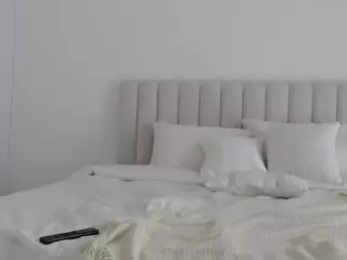XoxP0ck3tR0cketxoX's Live Sex Cam Show
