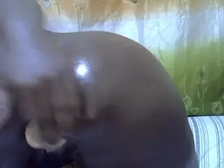pretty-bellah's Live Sex Cam Show