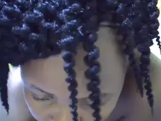 pretty-bellah's Live Sex Cam Show