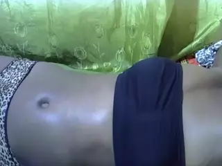 pretty-bellah's Live Sex Cam Show