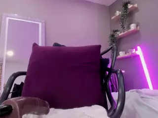 SARAH REYES's Live Sex Cam Show