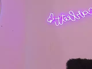Scarleett-Jones's Live Sex Cam Show