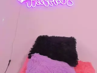 Scarleett-Jones's Live Sex Cam Show