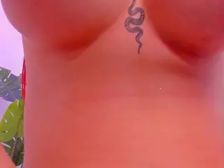 Scarleett-Jones's Live Sex Cam Show