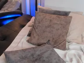 EmmaCollemann's Live Sex Cam Show