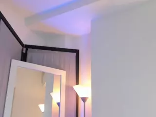 EmmaCollemann's Live Sex Cam Show