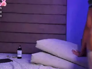 Sally-Rosses's Live Sex Cam Show