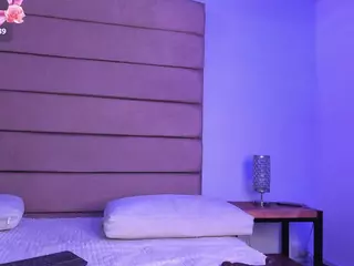 Sally-Rosses's Live Sex Cam Show