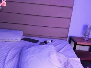 Sally-Rosses's Live Sex Cam Show