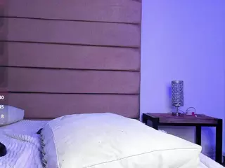 Sally-Rosses's Live Sex Cam Show