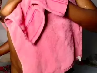EbonyPetite69ZA's Live Sex Cam Show