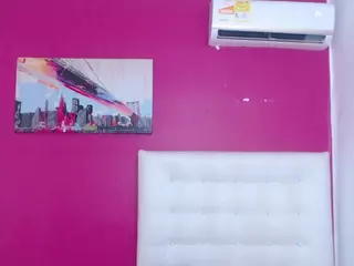 Nextdoor-fantassy's Live Sex Cam Show