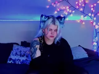 JoannLowe's Live Sex Cam Show