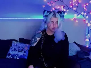 JoannLowe's Live Sex Cam Show