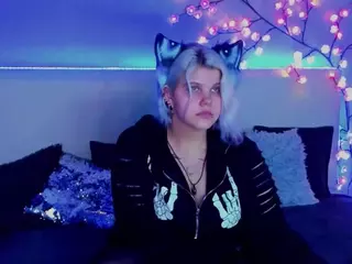 JoannLowe's Live Sex Cam Show