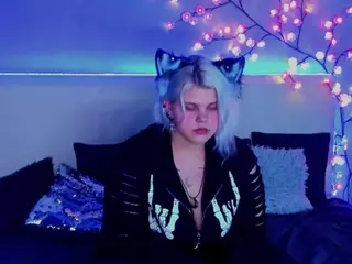 JoannLowe's Live Sex Cam Show
