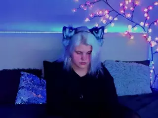 JoannLowe's Live Sex Cam Show