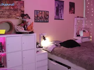 yourcutewaifu's Live Sex Cam Show