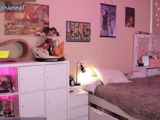 yourcutewaifu's Live Sex Cam Show
