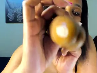 RiyaPolo's Live Sex Cam Show