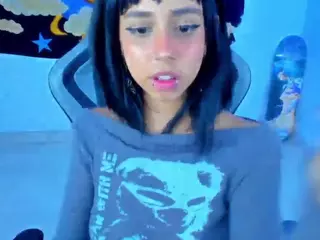 Arianaharakitty777's Live Sex Cam Show