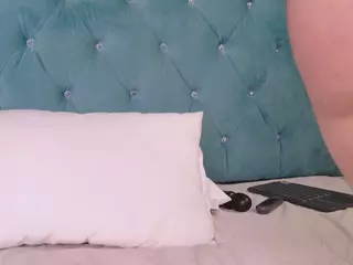 SeleneeEvanss's Live Sex Cam Show