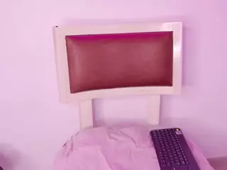 SeleneeEvanss's Live Sex Cam Show