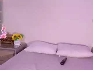 SeleneeEvanss's Live Sex Cam Show
