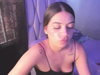 KittyKlum's Live Sex Cam Show