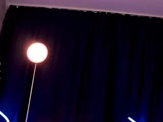 Lusty-Freya's Live Sex Cam Show
