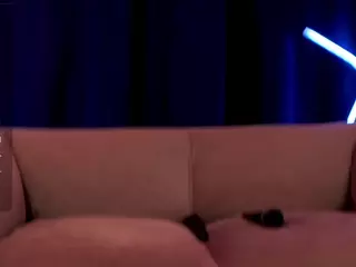 Lusty-Freya's Live Sex Cam Show