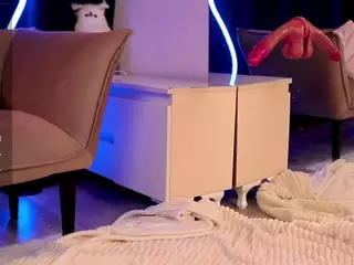 Lusty-Freya's Live Sex Cam Show