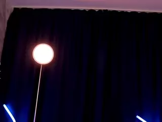 Lusty-Freya's Live Sex Cam Show