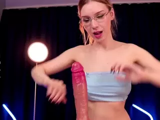 Lusty-Freya's Live Sex Cam Show