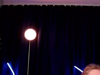Lusty-Freya's Live Sex Cam Show